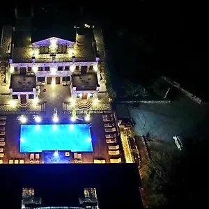**** Hotel Limni Albania