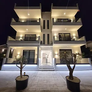  Hotel Fenix Albania