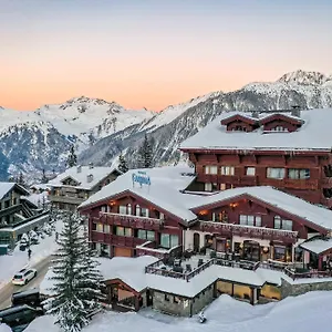 https://hotel-carlina.hotels-rhonealpes.com